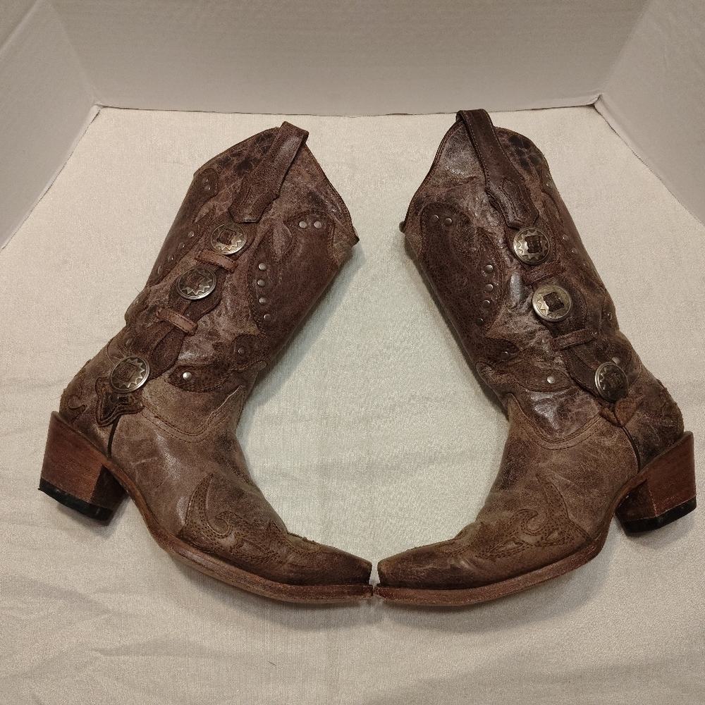 Brown Embroidered Leather Western Heeled Boots - Picture 13 of 15